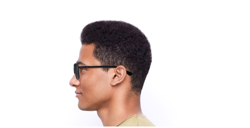 LUNETTES DE SOLEIL homme SPL772 noir - Vue de côté
