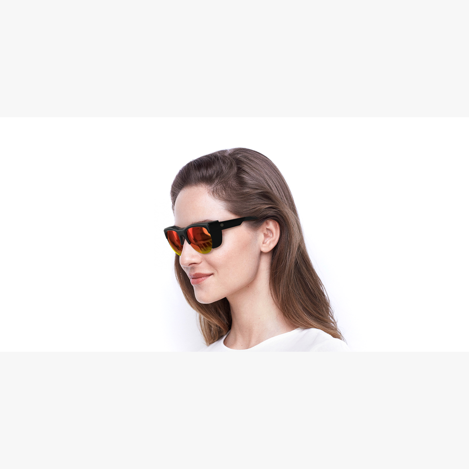 Lunettes de soleil Skyview noir/gris - Vue de 3/4