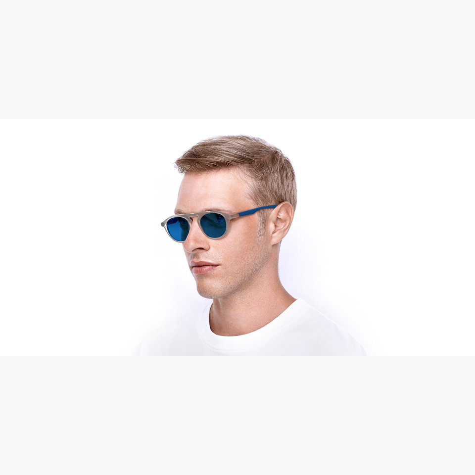 Lunettes de soleil homme BORNEO POLARIZED blanc/bleu - Vue de 3/4