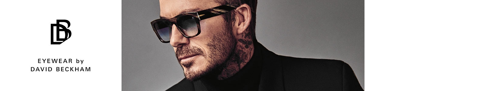 Photo de David Beckham lui-même portant des lunettes de soleil carrée