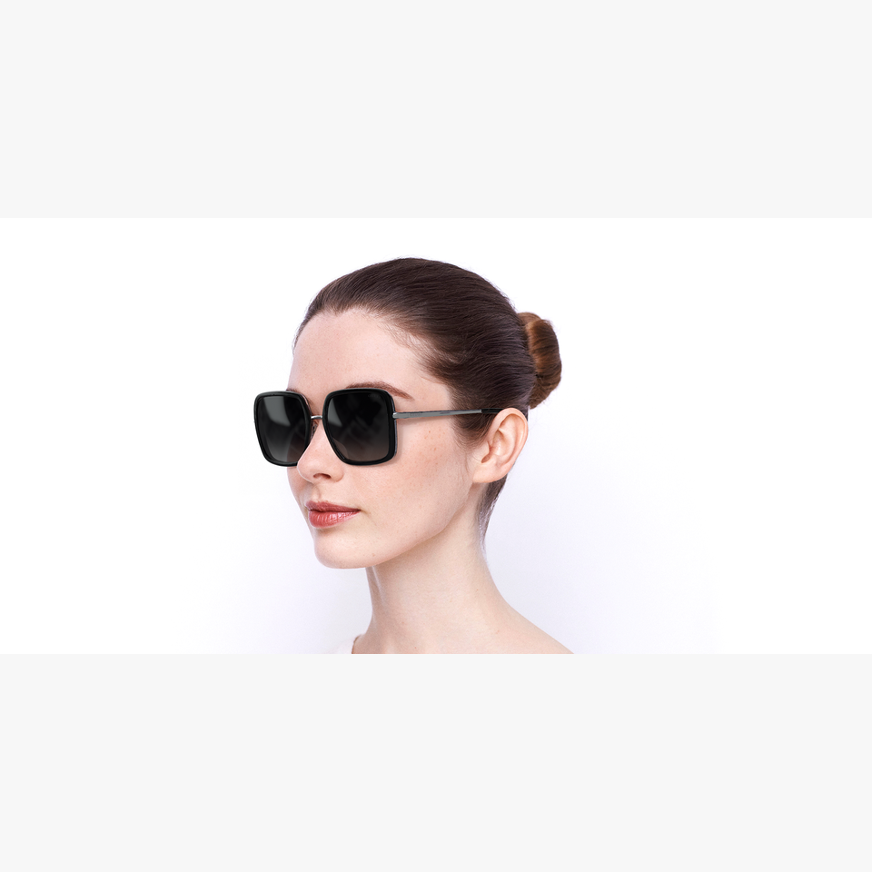 Lunettes de soleil femme GU7602 noir - Vue de 3/4