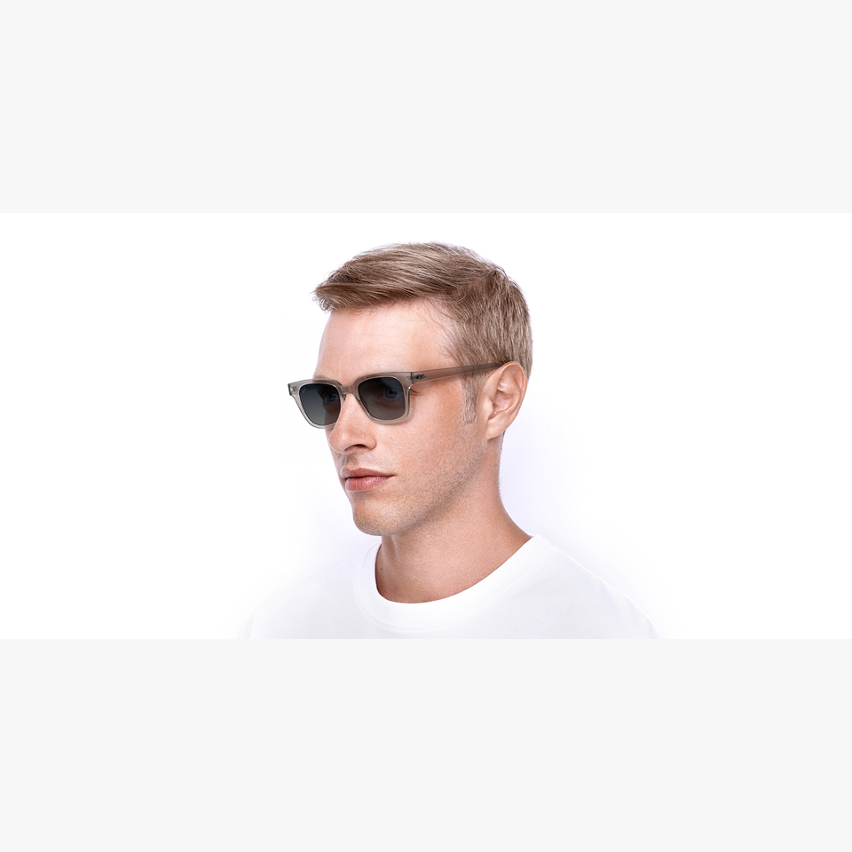 Lunettes de soleil 0RB4323 gris/gris - Vue de 3/4