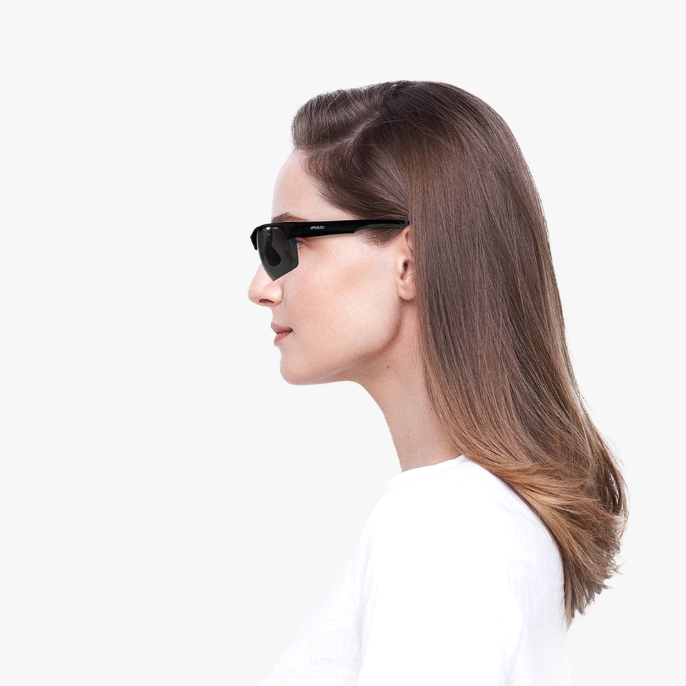 Lunettes de soleil ARVE POLARIZED noir/vert - Vue de face