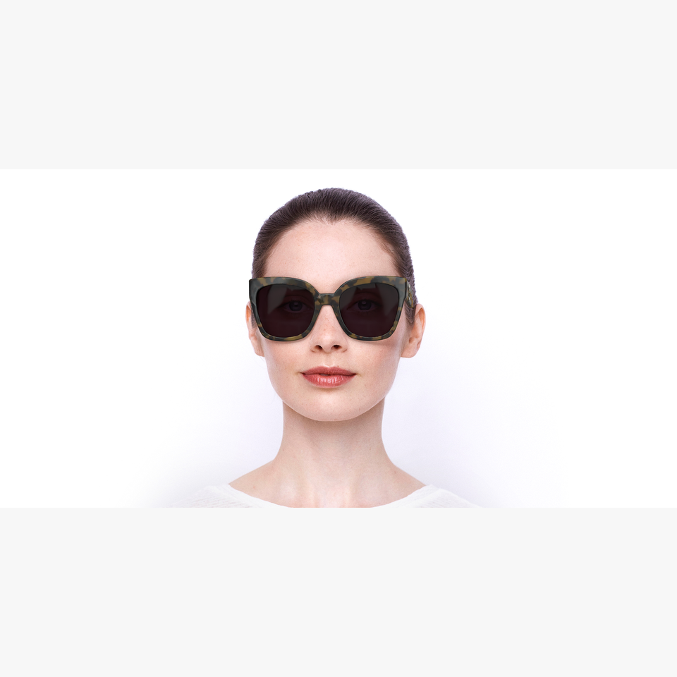 Lunettes de soleil femme LO717S écaille - Vue de face