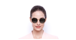 LUNETTES DE SOLEIL femme LO101S doré - Vue de face