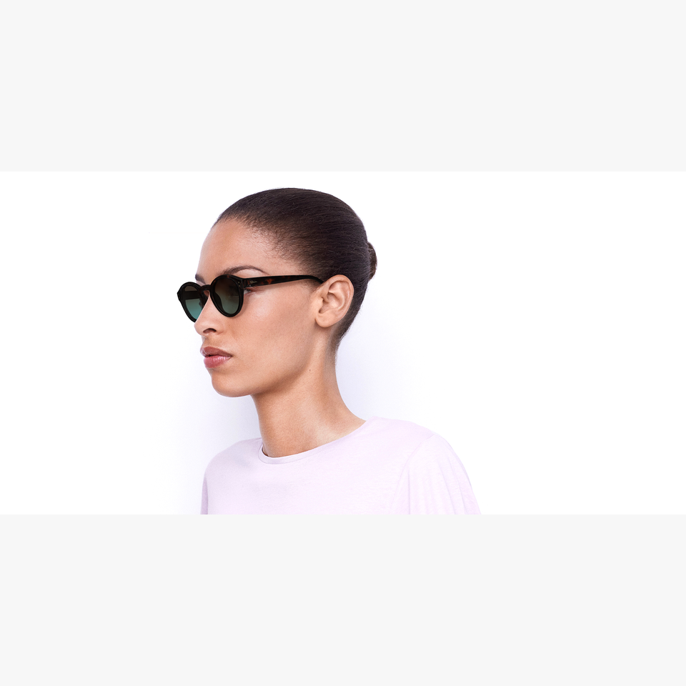 Lunettes de soleil femme ALPONA écaille - Vue de face