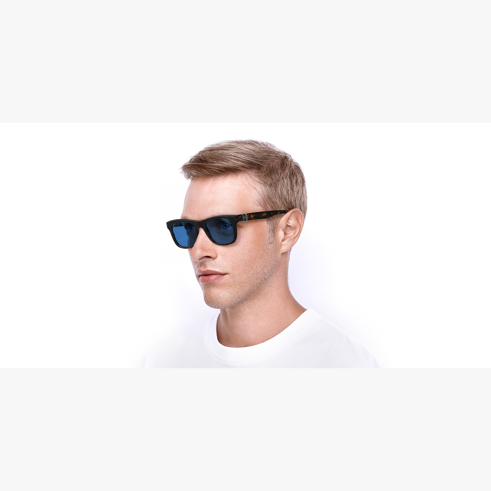 Lunettes de soleil homme L978S écaille - Vue de 3/4