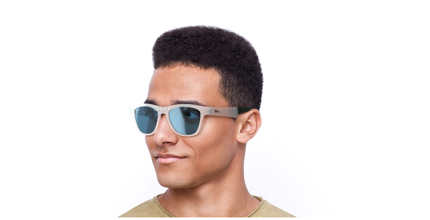 LUNETTES DE SOLEIL homme GEANT bleu - vue de 3/4